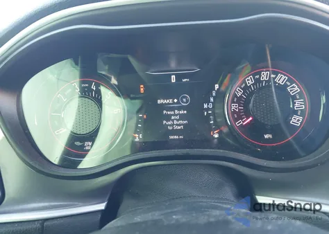 2022 Dodge Challenger Sxt z USA, uszkodzony, nr VIN 2C3CDZAG1NH132113